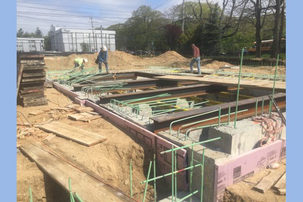 Bending rebar for support of the clearwell floor. Bending rebar for support of the clearwell floor.